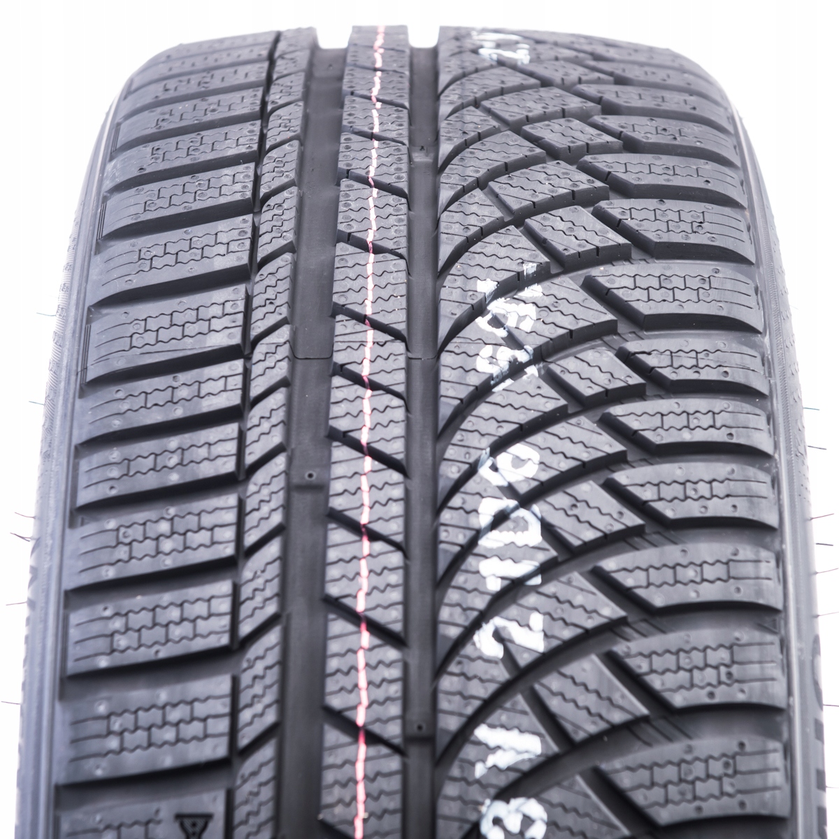 225/45R17 opona KUMHO Wintercraft WP72 94V
